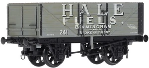54383-0 Airfix OO 7 Plank 'Hale Fuels' 241, 3 Link Couplings Added (Pre-Owned) - Picture 1 of 1