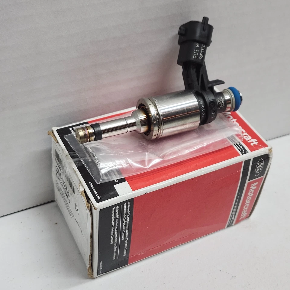 Inyector de combustible genuino Motorcraft OEM Ford CM5248 se adapta a varios modelos 2011-2019 Foto 1 de 4