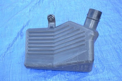 2009-2013 Suzuki Grand Vitara 2.4L Air Cleaner Lower Resonator OEM - Image 1 of 4