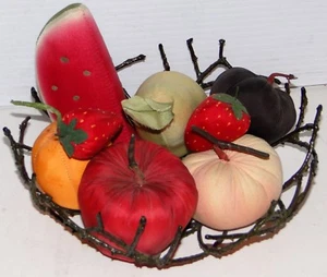 Vintage Handmade Cloth Fruit Figurines Home Decor Set Of 8- Rare Find - Picture 1 of 4
