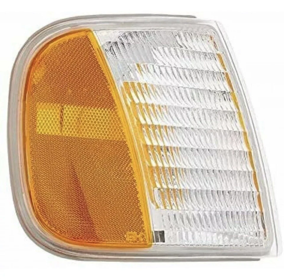 New Passenger Side Front Marker Lamp For Ford Expedition 1997-2003 - Image 1 of 1