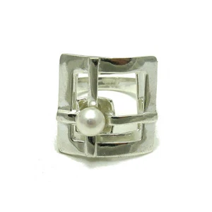 Bague en argent sterling véritable avec perle solide poinçonnée 925 - Picture 1 of 4
