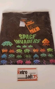 Black Official Space Invaders Taito Retro Mens T-Shirt Size Medium. New BNWT  - Afbeelding 1 van 6