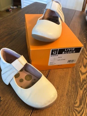 Livie & Luca Girls Windsor Sz 12 White Leather Flat - Image 1 of 4
