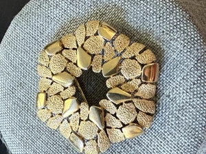 Vintage Crown Trifari Cobblestone Brooch Gold Tone Trifarizade Casbah Brooch - Picture 1 of 5