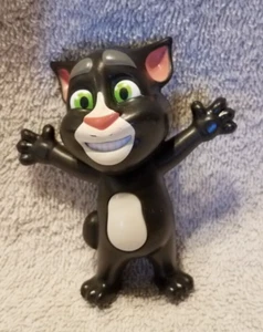 Giocattolo McDonalds Talking Tom 2016 Superstar Gatto Nero (non parlante) - Foto 1 di 2