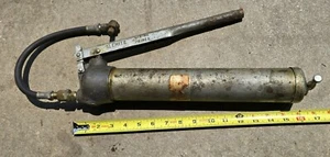 Vintage Alemite Lever Grease Gun “Spring Primed” - Picture 1 of 8