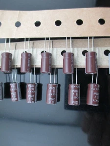 50pcs Nippon Chemi-Con NCC KY 220UF 16V 220mfd 6X11mm electrolytic Capacitor105℃ - Picture 1 of 4