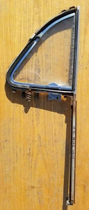 Driver Wing Glass Window 2 4 door Chevy Chevrolet 49 50 52 1949 1950 1951 1952 - Foto 1 di 17