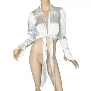 Fashion Nova Satin Top Tie Front Off White V Neck Crop Shirt Womens Size Small - Picture 1 of 8