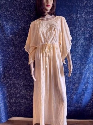 CAMISÓN MELOCOTÓN VINTAGE RIBETE LARGO ENCAJE Foto 1 de 4