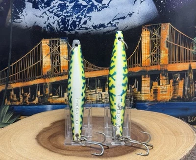 Lote de colección de (2) plantillas de pesca de agua salada de hierro de superficie Tady... Tady 45, Tady C Foto 1 de 4