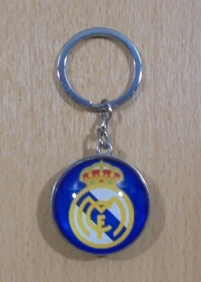 REAL MADRID FC ADVERTISIGN METAL / PLEXIGLASS KEYCHAIN - Image 1 of 4