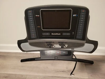 Consola de cinta de correr NordicTrack Commercial 1750 (Argon) número de pieza 425613 NTL14221 Foto 1 de 2