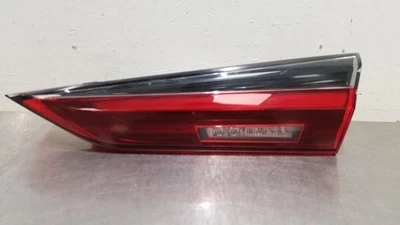 2024 BMW M4 G82 ЗАДНИЙ ФОНАРЬ НА КРЫШКЕ БАГАЖНИКА ЗАДНИЙ ПРАВЫЙ ПАССАЖИРСКИЙ 63217477610 - Изображение 1 из 4