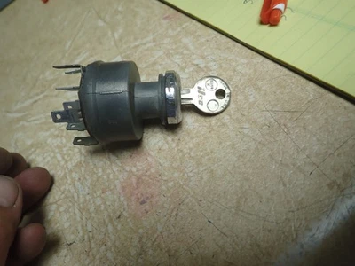 Pollack Ignition Switch 31-114 Jeep International Scout - Image 1 of 3