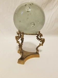 Polished Two-Part Brass Ball and Seahorse Stand with Glass Orb - Foto 1 di 4