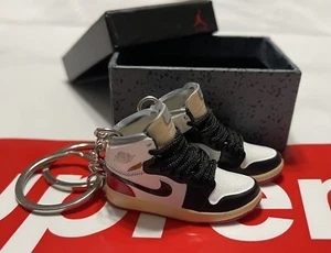 3D AJ1 Union schwarze Zehenpartie Basketball Sneaker Schlüsselanhänger Paar mit Box Mini Geschenk Hype - Bild 1 von 1