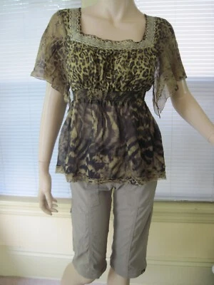 Cynthia Steffe Flutter Sleeve Top Blouse Silk gathered waist animal print Sz 6 - Image 1 of 4