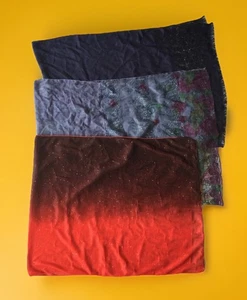 TÜCHER WICKELTÜCHER 3ER SET: OMBRÉ ROT, SEQUENZ BLAU, BESTICKT FLORAL - Bild 1 von 11