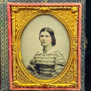 Vintage 1850er Ambrotype Frau im geometrischen Union Etui handkoloriert Tönung Portrait - Bild 1 von 9