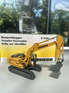 Liebherr 936 Excavator Model 1-50 - Picture 1 of 2