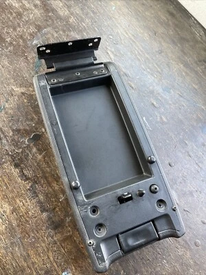 2007 GMC Canyon подлокотник черный б/у. - Изображение 1 из 4