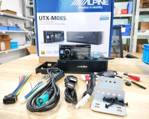Alpine UTX-M08S | Hi-Res Audio Digital Media Receiver with Bluetooth and USB - Picture 1 of 10