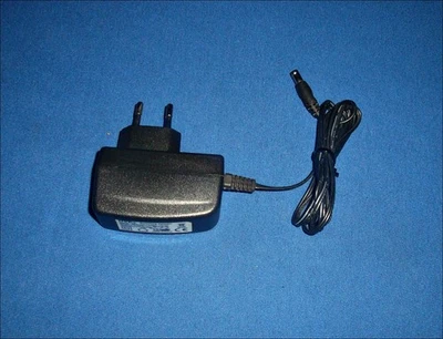 Netzteil / Ladegerät - DVE - Model: DSA-12G-12 FEU - 12V / 1000mA - Switching A. - Bild 1 von 4