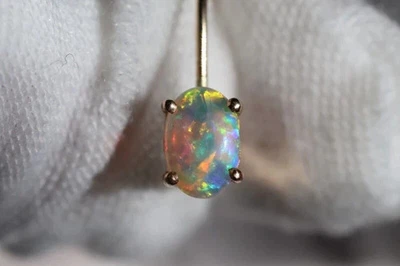 2 克拉椭圆形切割澳大利亚火蛋白石水晶环状耳环 14K 镀黄金 — 第 1/4 张图片