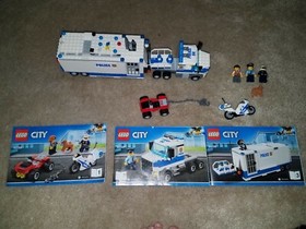 LEGO-"City-Mobile Command Center" Set 60139 used near complete booklets