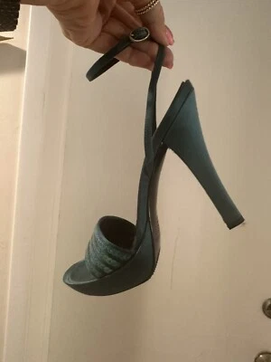 Sandalia para mujer Casadei con plataforma y lentejuelas verde talla 8 Foto 1 de 4