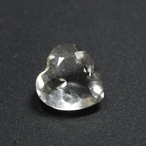 1.30 Ct IF Heart 8.1x8mm Natural White to UV Changing to Neon Green HYALITE OPAL - Picture 1 of 5