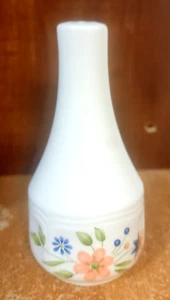 Sears COUNTRY FRENCH Pepper Shaker, 4 3/4", 5 hole, 4453, Ironstone, Very good - Picture 1 of 7