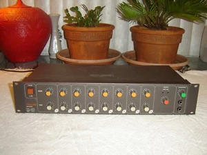 Tascam M-1B, 8 Channel Line Mixer, Vintage Rack - Picture 1 of 12