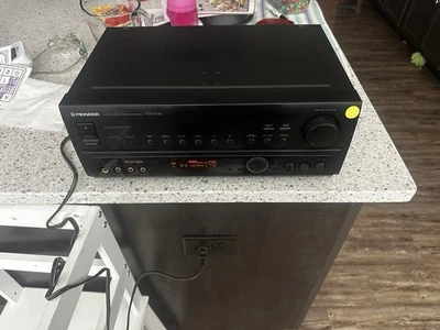 Pioneer VSX-604S Stereo Receiver Audio/Video AM/FM radio Phono - Image 1 of 4