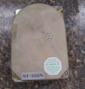 Vintage Seagate ST-225N Hard Disk Drive -  #HG39 - Picture 1 of 9
