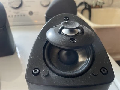 Altavoz satélite Mirage NANOSAT 5x. Para sistema de cine en casa.Omnipolar.100% trabajo Foto 1 de 4