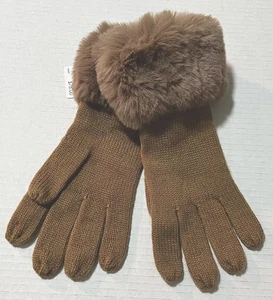 $58 Michael Kors Knit Gloves 3 Gold Buttons On Each Glove Camel Mk Logo NWT - Picture 1 of 4