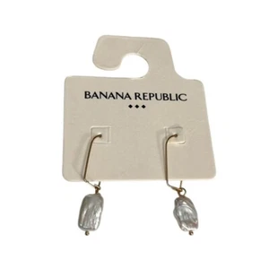 NWT Banana Republic Gold Tone Drop Earrings With Baroque Pearls - Picture 1 of 6