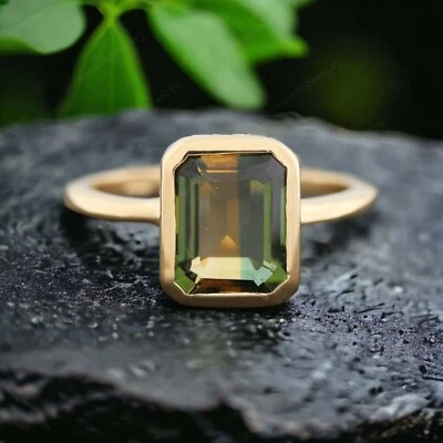 Anillo solitario de oro macizo de 9k de 8x6 mm con forma de esmeralda de ametrino natural Foto 1 de 4