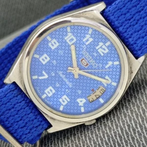 VINTAGE SEIKO 5 AUTOMATIC 7009A JAPAN MENS DATE BLUE COLOR DIAL WATCH a1185-A - Imagen 1 de 10