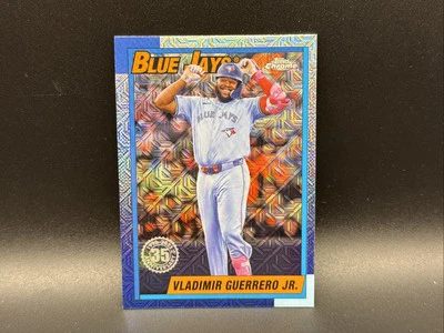 2025 Topps Series 1 Vladimir Guerrero Jr. #30 1990 Silver Pack Mojo Blue Jays - Image 1 of 2