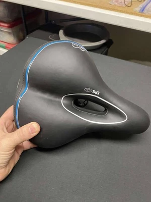 Asiento de bicicleta Bell Comfort 820 Soft Tech negro ergonómico acolchado premium  Foto 1 de 3