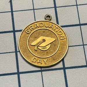 Chip Münze Medaille Abschlusstag Gold Metall Schlüsselanhänger Anhänger Mörser Brett Hut - Bild 1 von 3