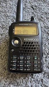 Kenwood TH-F7 Dual Band Radio Transceiver - Zdjęcie 1 z 8