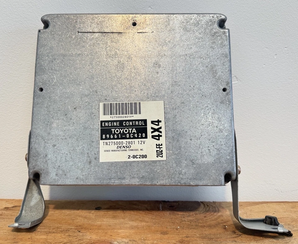 2002 TOYOTA SEQUOIA ДВИГАТЕЛЬ ЭЛЕКТРОННЫЙ МОДУЛЬ УПРАВЛЕНИЯ ECM В СБОРЕ  - Изображение 1 из 4