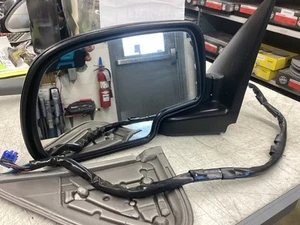 Left Side Power & Turn Signal Mirror For 04-07 Chevy or GMC Truck 15124827 - Picture 1 of 5