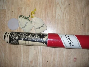 Pente The Classic Game Of Skill 1984 Red Tube mit Figuren und Brett - Bild 1 von 2