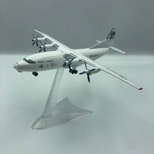 Aircraft model Antonov An-12 Veteran UN UR-CCY scale 1:200 - Picture 1 of 10